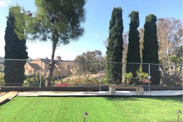 4517 Quailridge Dr, Oceanside, CA 92056