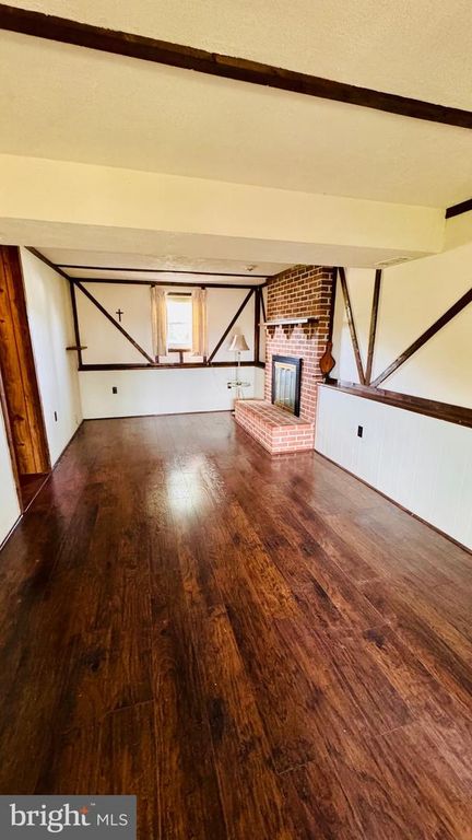 Image 14 of property listing at 708 UNIONTOWN RD, Westminster, MD 21158