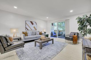 1031 Crestview Drive 109, Mountain View, CA 94040