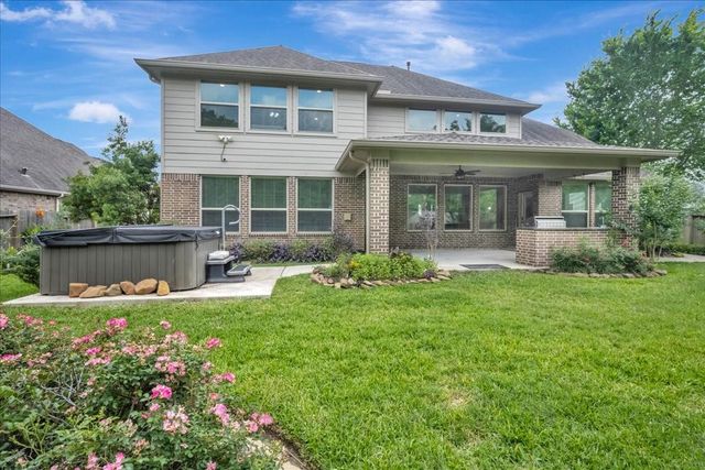 8033 Serenity Drive, Pearland, TX 77584