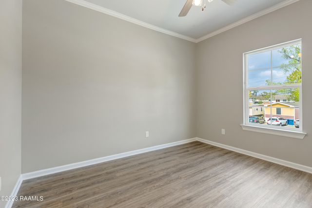 104 Whittington Drive N, Lafayette, LA 70503