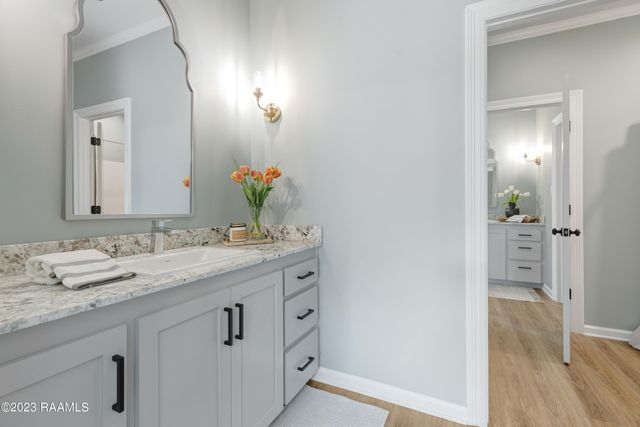 104 Whittington Drive N, Lafayette, LA 70503