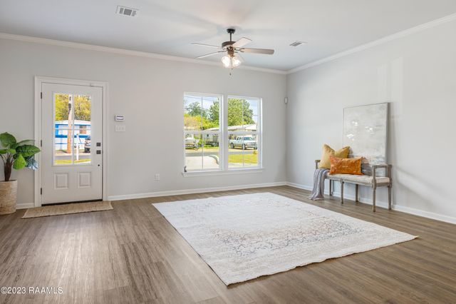 104 Whittington Drive N, Lafayette, LA 70503