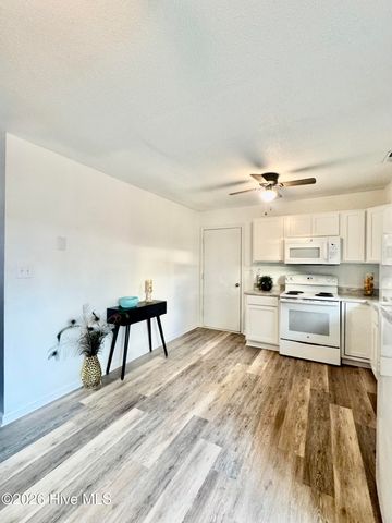 201 Blake Court, Jacksonville, NC 28540