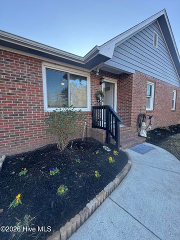 201 Blake Court, Jacksonville, NC 28540