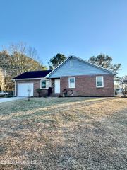 201 Blake Court, Jacksonville, NC 28540