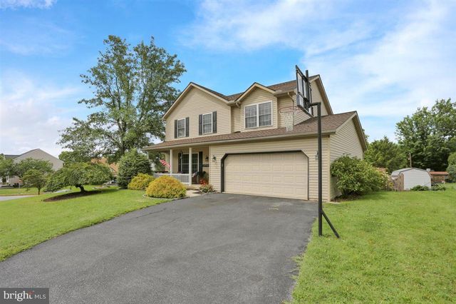 314 WINDING WAY, Womelsdorf, PA 19567