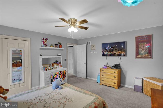 314 WINDING WAY, Womelsdorf, PA 19567