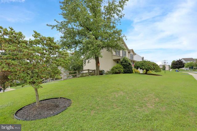 314 WINDING WAY, Womelsdorf, PA 19567