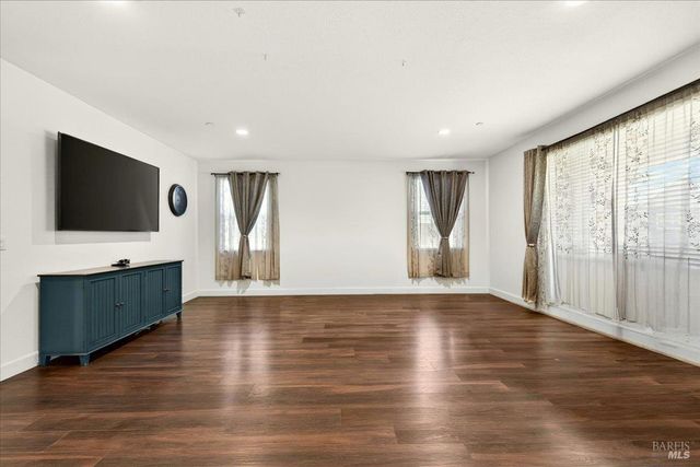 578 Burgundy St, Vacaville, CA 95687