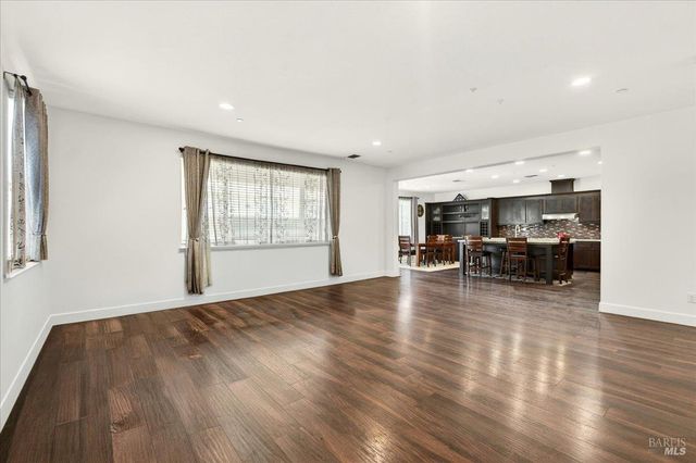 578 Burgundy St, Vacaville, CA 95687
