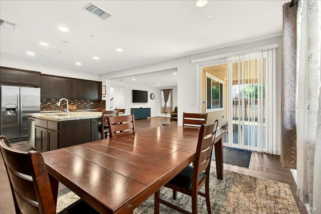 578 Burgundy St, Vacaville, CA 95687