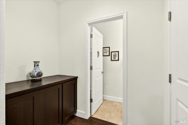 578 Burgundy St, Vacaville, CA 95687