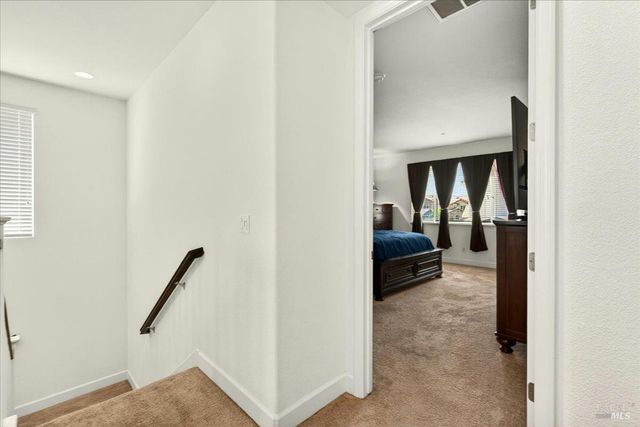 578 Burgundy St, Vacaville, CA 95687