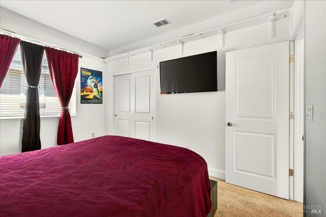 578 Burgundy St, Vacaville, CA 95687