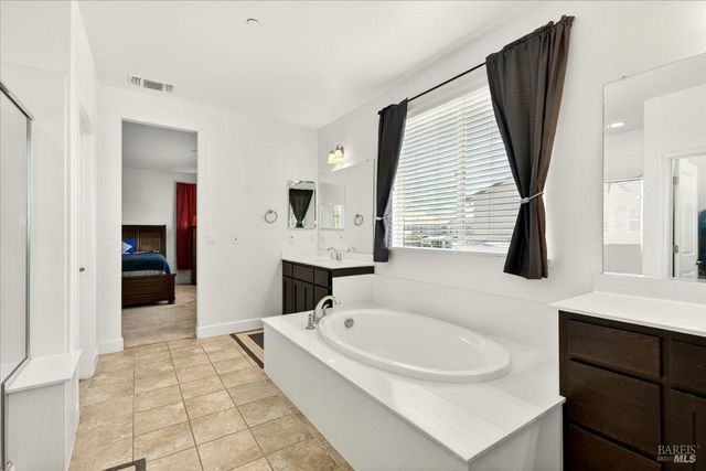 578 Burgundy St, Vacaville, CA 95687