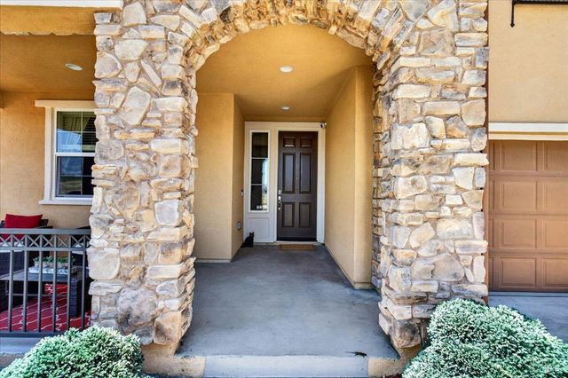 578 Burgundy St, Vacaville, CA 95687