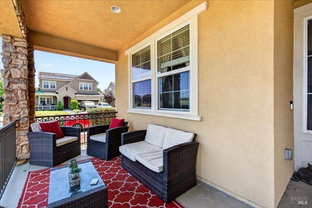 578 Burgundy St, Vacaville, CA 95687