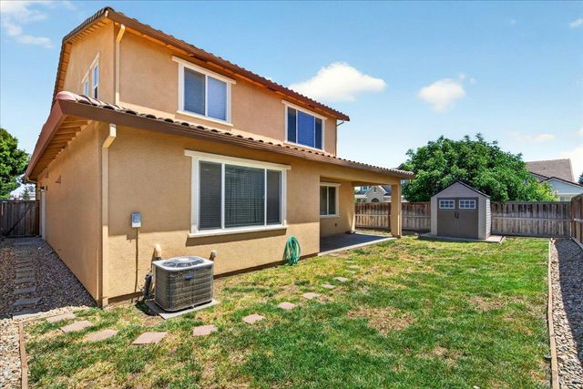 578 Burgundy St, Vacaville, CA 95687