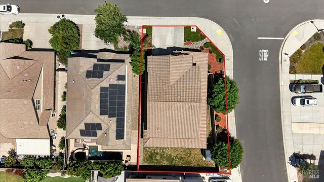 578 Burgundy St, Vacaville, CA 95687