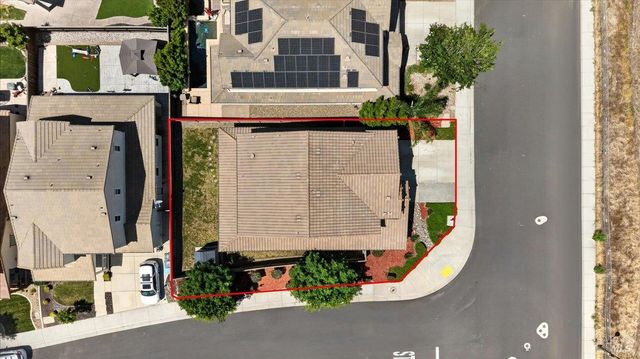 578 Burgundy St, Vacaville, CA 95687