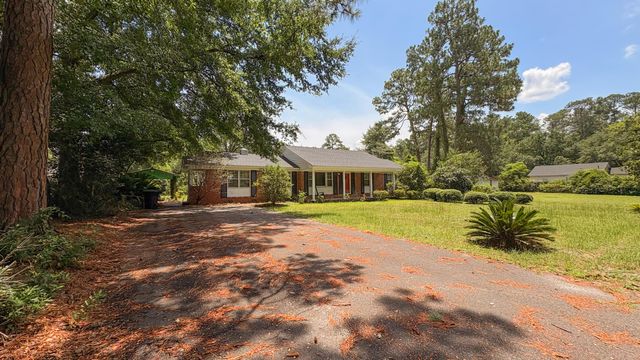208 George Street, Walterboro, SC 29488