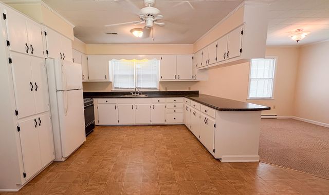 208 George Street, Walterboro, SC 29488
