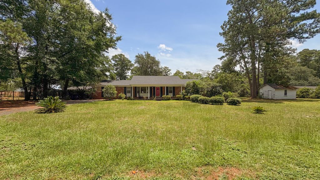 208 George Street, Walterboro, SC 29488