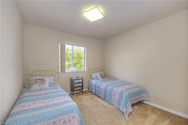 2426 Laurentina LN, Cape Coral, FL 33909