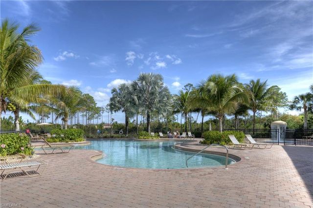 2426 Laurentina LN, Cape Coral, FL 33909