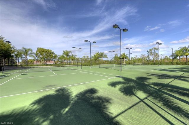 2426 Laurentina LN, Cape Coral, FL 33909