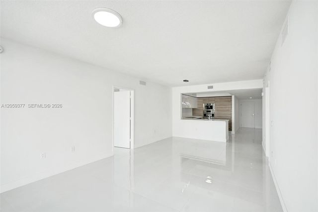 330 Sunny Isles Blvd 5-805, Sunny Isles Beach, FL 33160