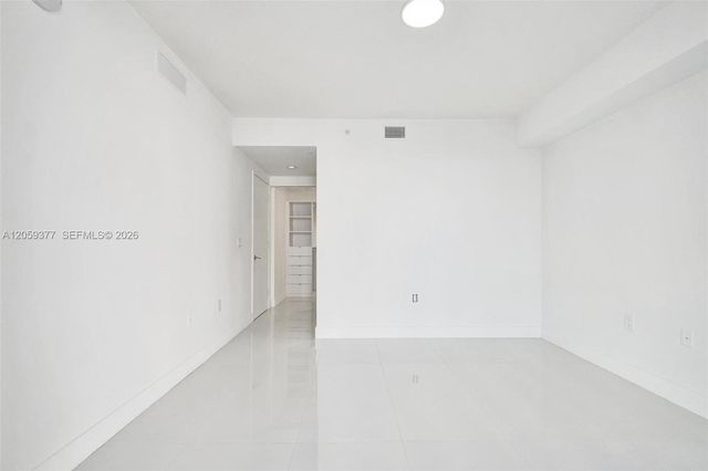 330 Sunny Isles Blvd 5-805, Sunny Isles Beach, FL 33160