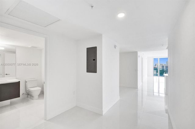 330 Sunny Isles Blvd 5-805, Sunny Isles Beach, FL 33160