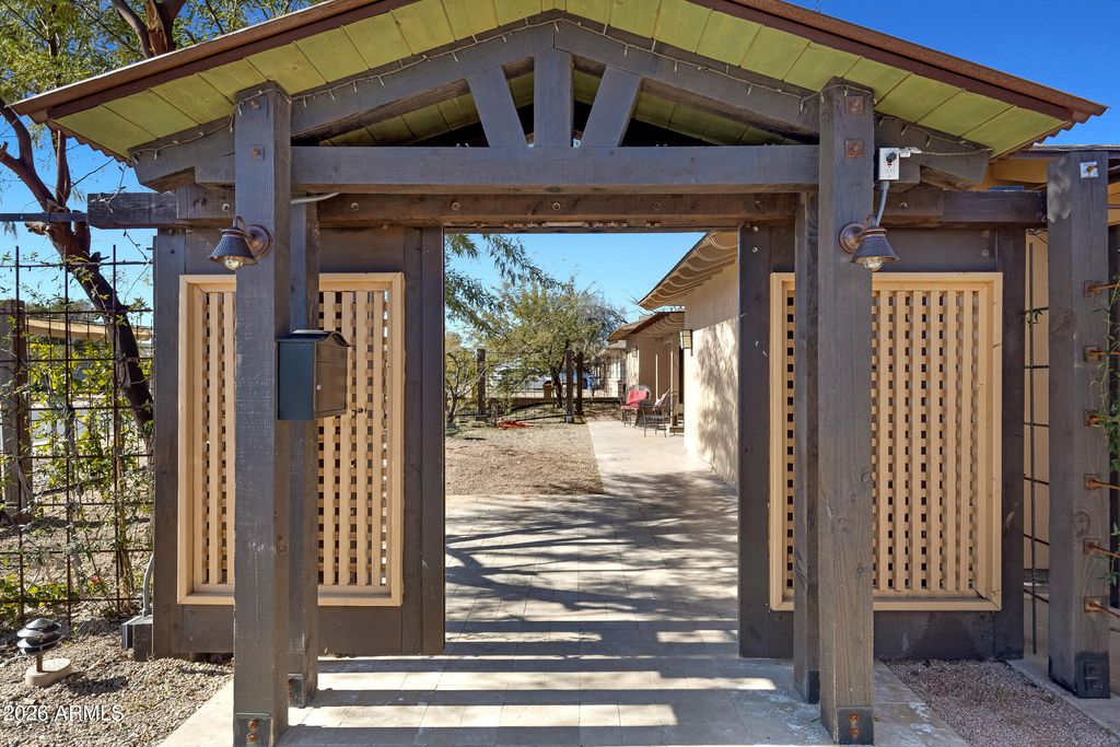 2032 E La Jolla Drive, Tempe, AZ 85282