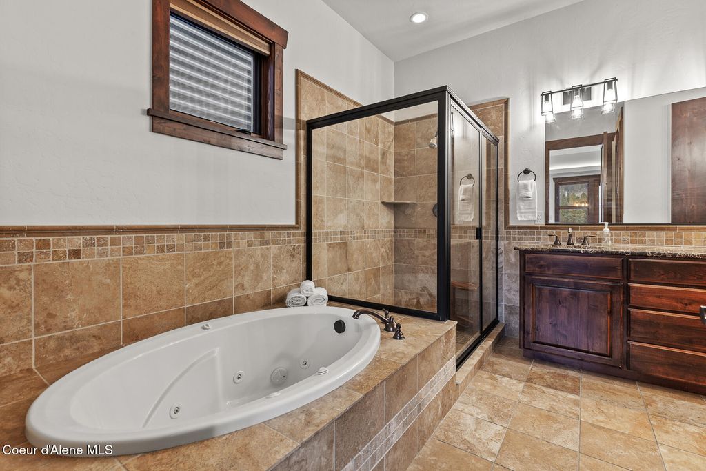 1350 W Bellerive LN, Coeur d'Alene, ID 83814 photo 26