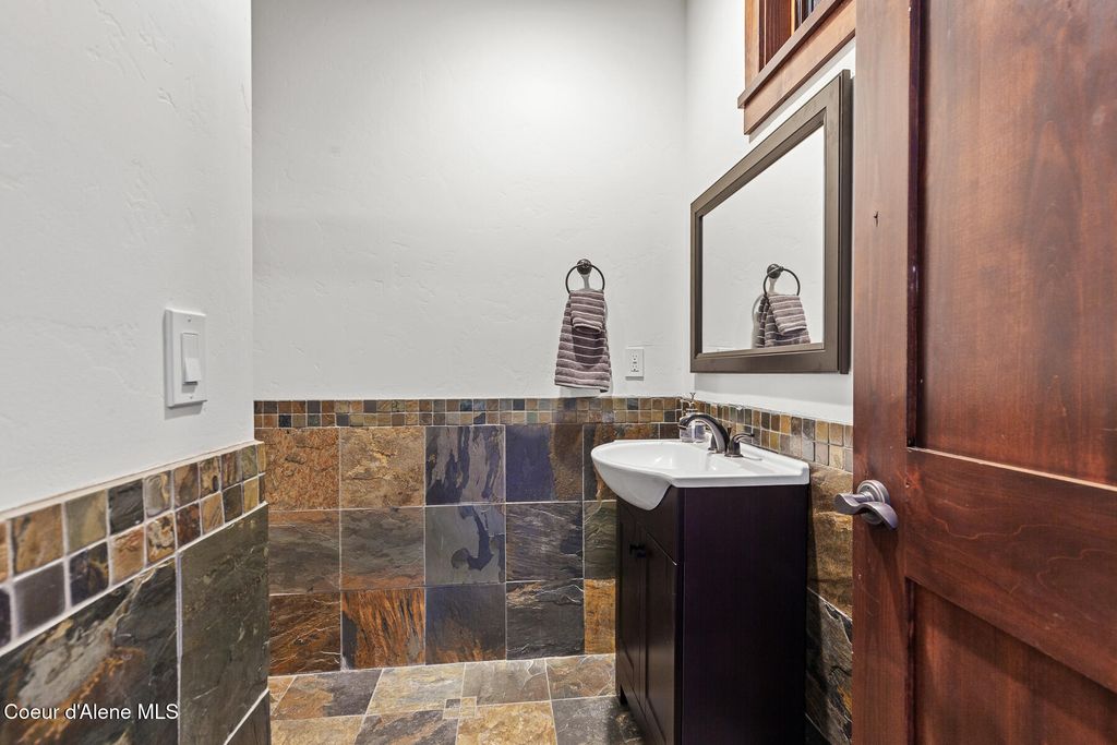 1350 W Bellerive LN, Coeur d'Alene, ID 83814 photo 38