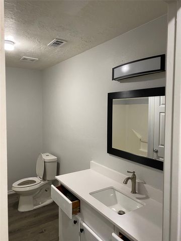 309 S Avenue C A, Elgin, TX 78621