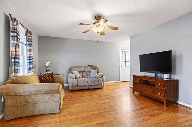 616 GRUBERT AVE, Staunton, VA 24401