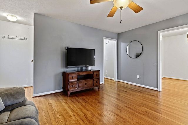 616 GRUBERT AVE, Staunton, VA 24401