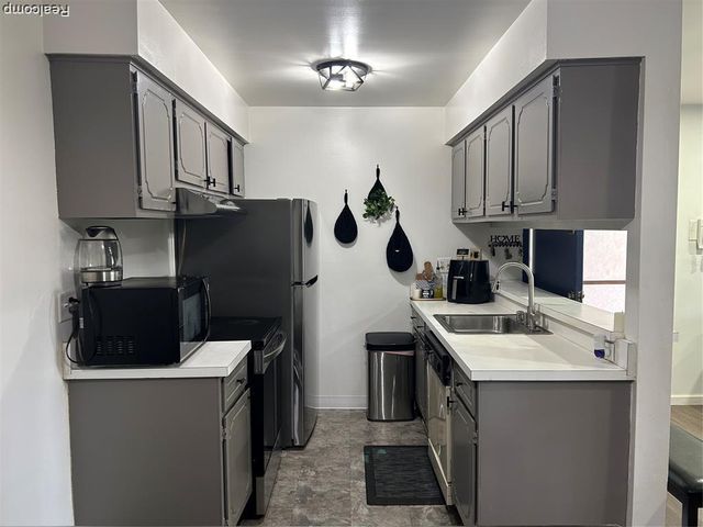 34751 Kimberly Drive 1, Sterling Heights, MI 48312