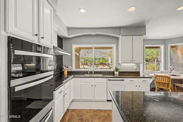 1234 E DESERT FLOWER Lane, Phoenix, AZ 85048