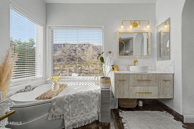 1234 E DESERT FLOWER Lane, Phoenix, AZ 85048