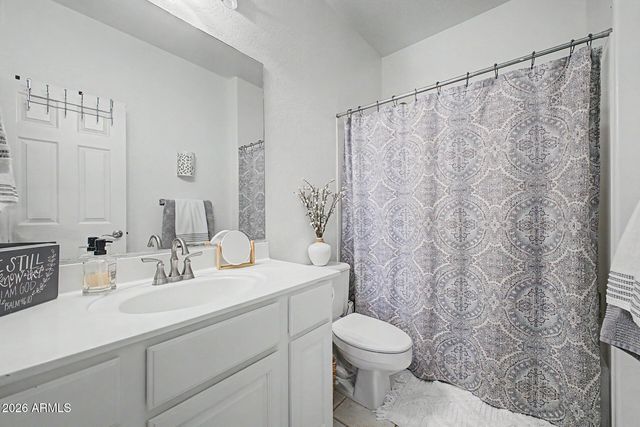 1234 E DESERT FLOWER Lane, Phoenix, AZ 85048