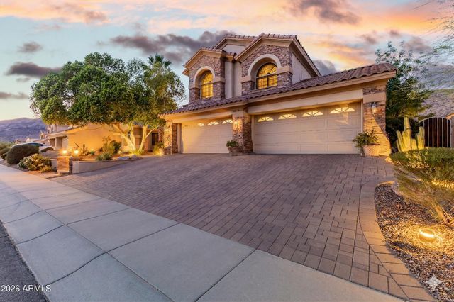 1234 E DESERT FLOWER Lane, Phoenix, AZ 85048