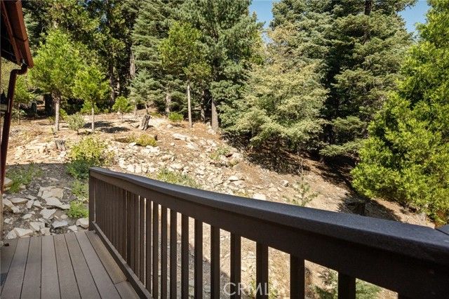 446 Cedarbrook Drive, Lake Arrowhead, CA 92391