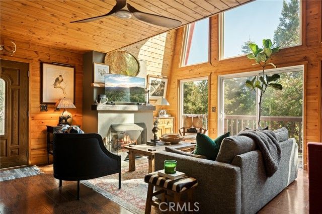 446 Cedarbrook Drive, Lake Arrowhead, CA 92391