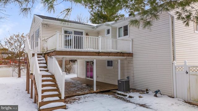 4 SEYMOUR TER, Piscataway, NJ 08854