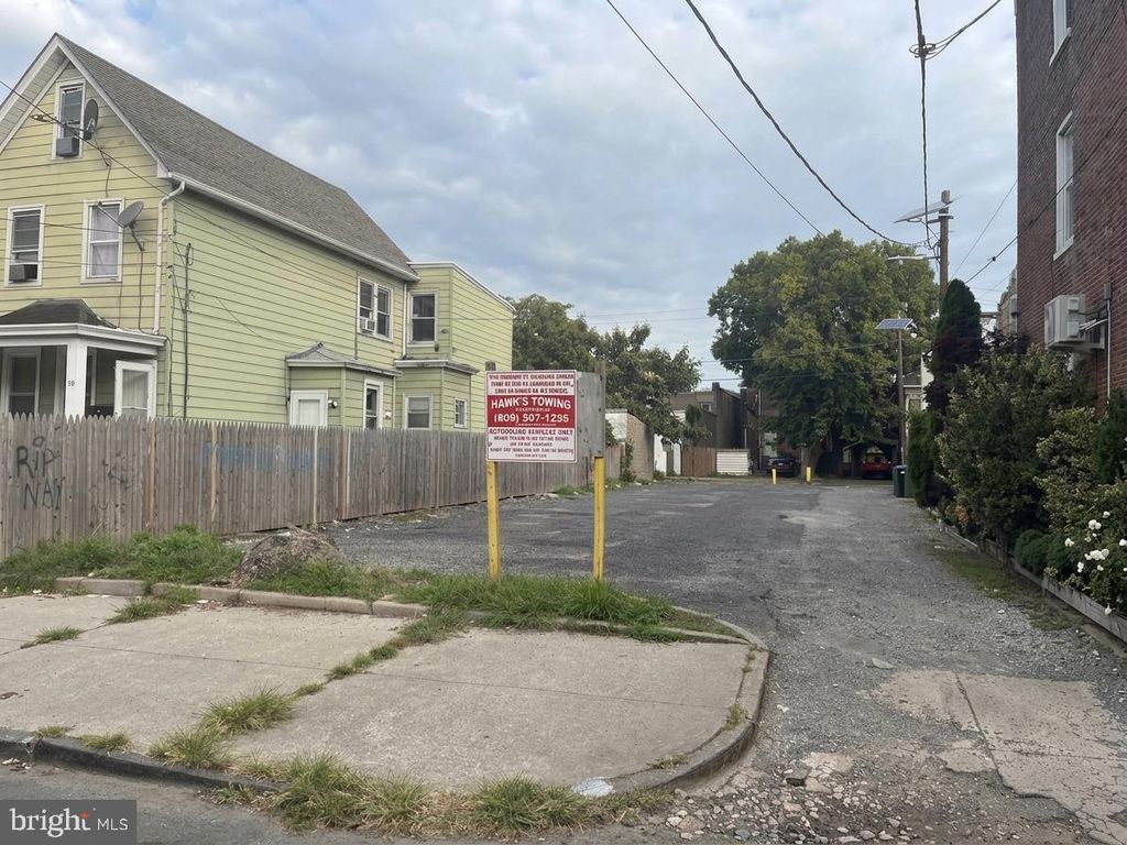 60 BAYARD ST, Trenton, NJ 08611 — photo 2