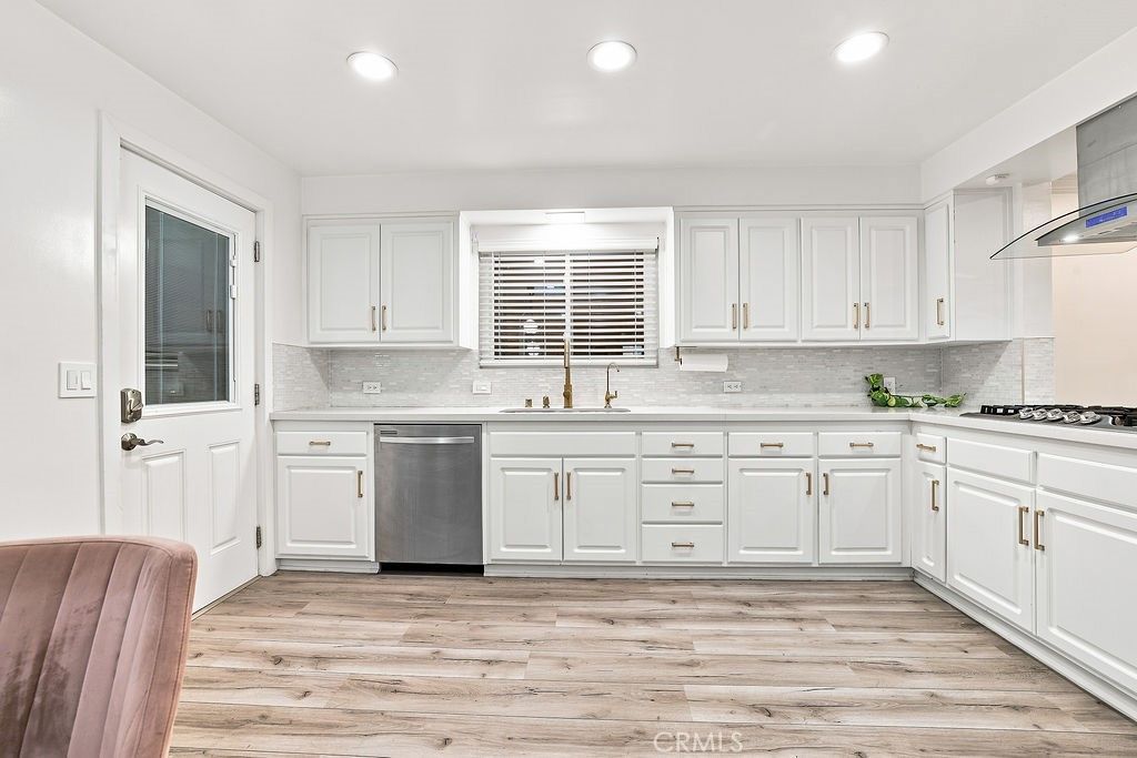 6951 Bellclaire, Tujunga, CA 91042 — photo 3